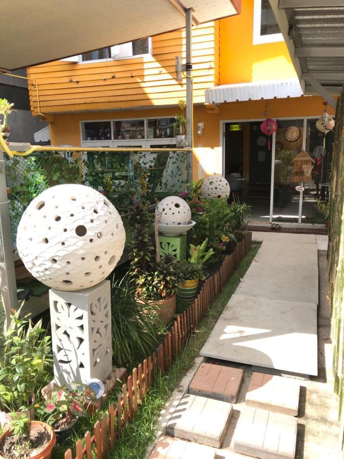 Gate 14 Inn Nakhon Phanom Buitenkant foto